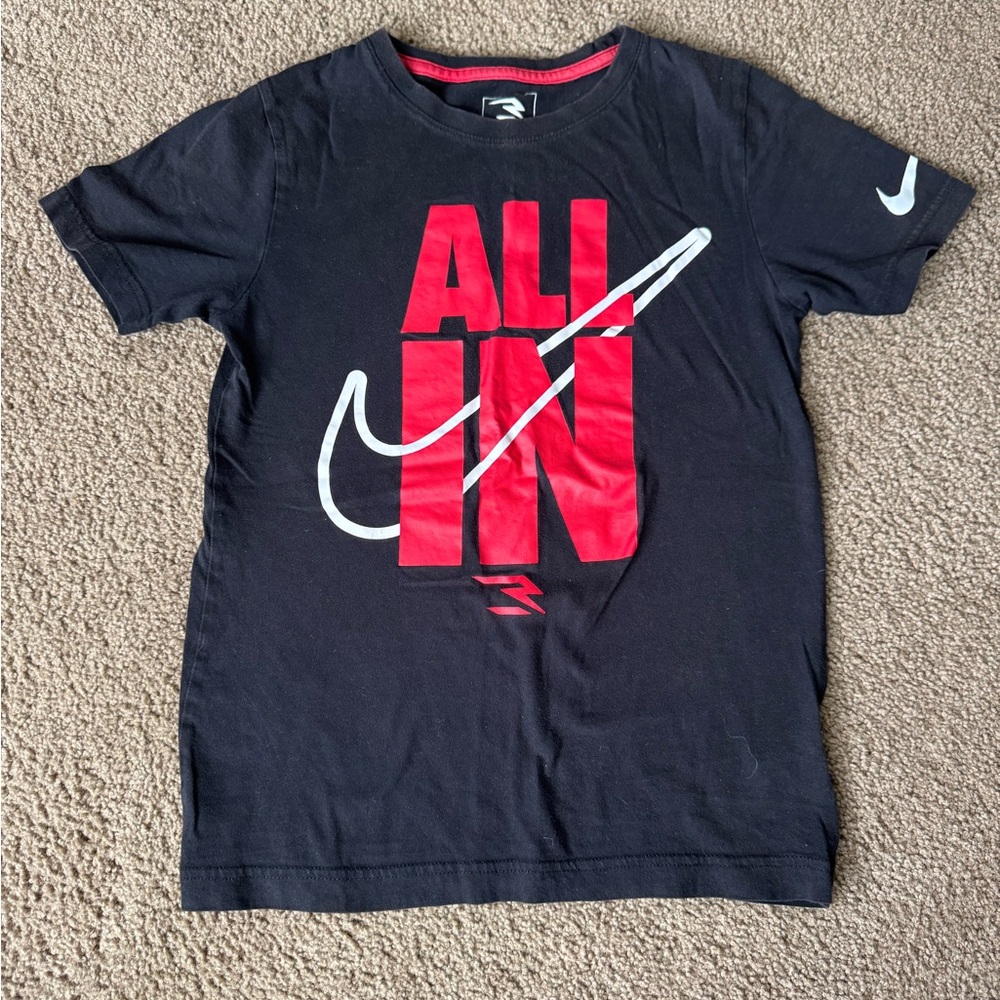 Nike Black and Red Short Sleeve Tees